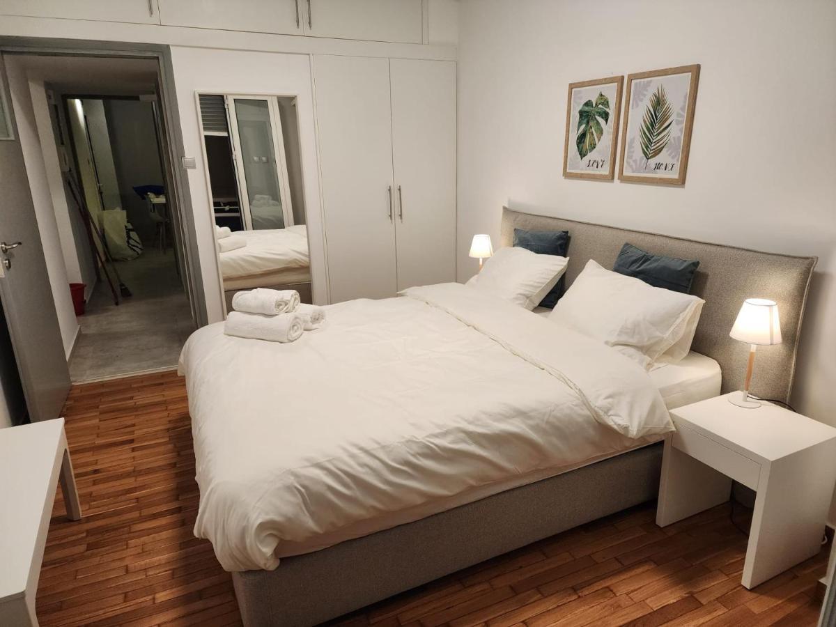 Newly Renovated Apartment 7 Min Walk From Acropolis Atenas Exterior foto