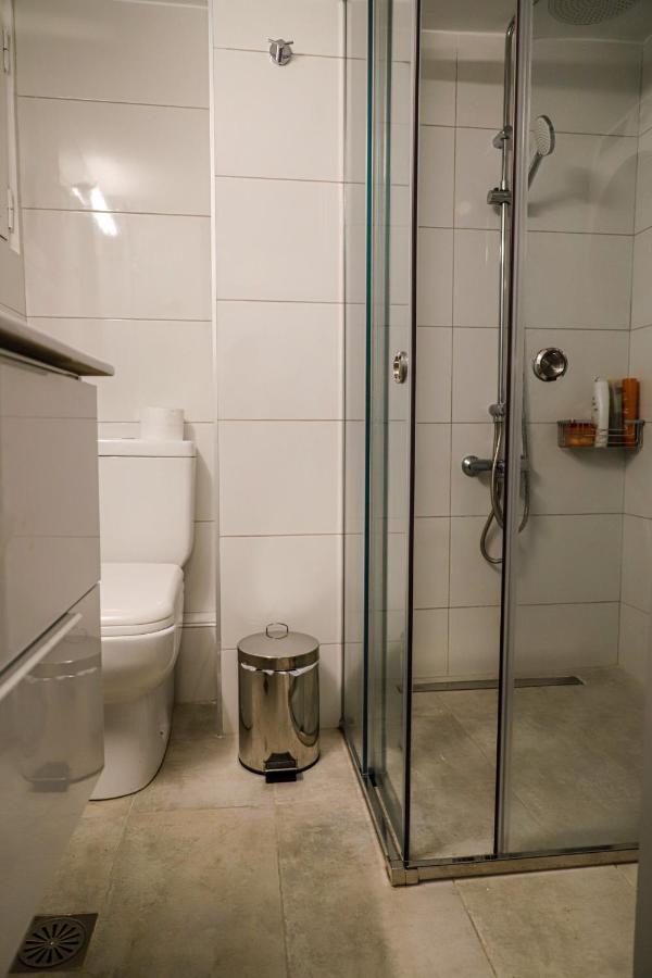 Newly Renovated Apartment 7 Min Walk From Acropolis Atenas Exterior foto