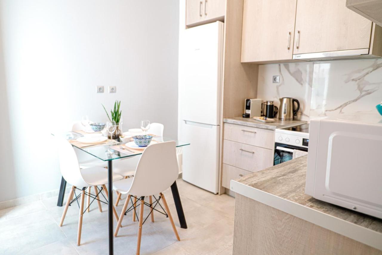 Newly Renovated Apartment 7 Min Walk From Acropolis Atenas Exterior foto