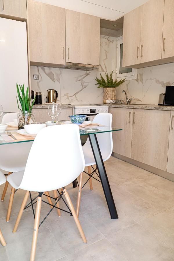 Newly Renovated Apartment 7 Min Walk From Acropolis Atenas Exterior foto