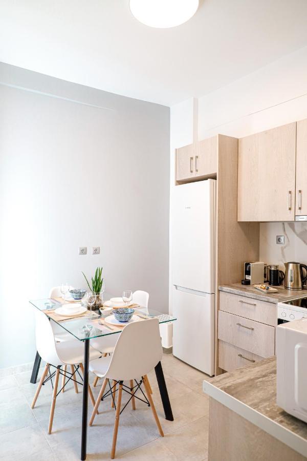 Newly Renovated Apartment 7 Min Walk From Acropolis Atenas Exterior foto