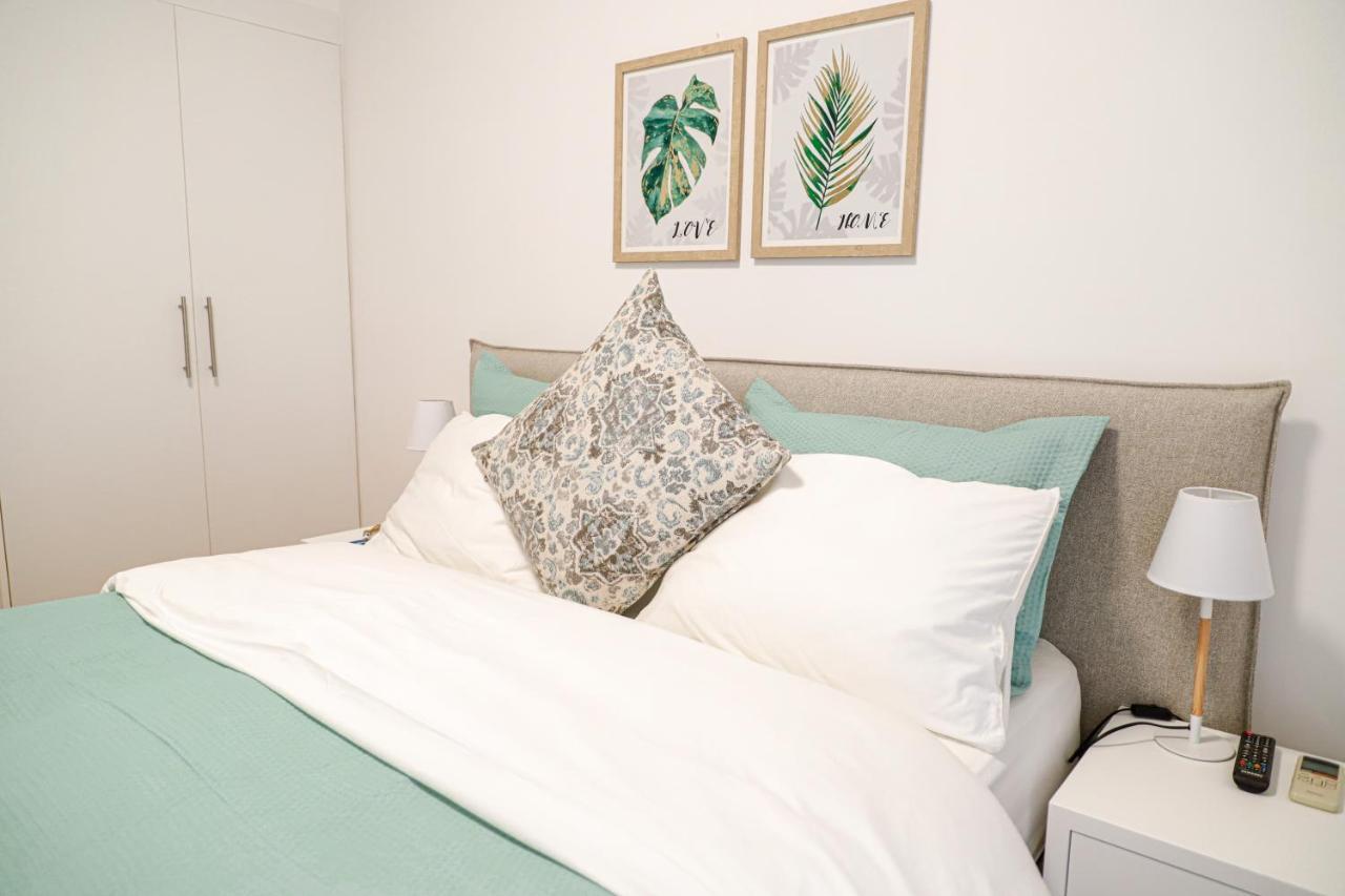Newly Renovated Apartment 7 Min Walk From Acropolis Atenas Exterior foto
